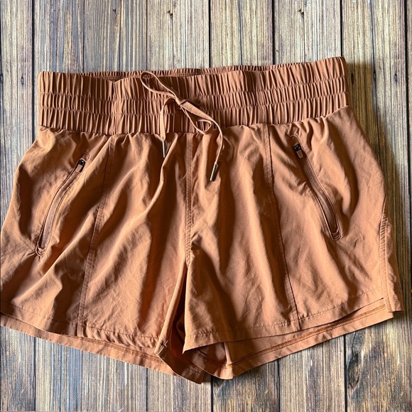 All in Motion Camel Brown High Waist Unlined Athletic Shorts M - Picture 1 of 5